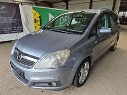 Silber Gebraucht 2007 Opel Zafira Van / Kleinbus | 2.990 € (Fairer Preis)