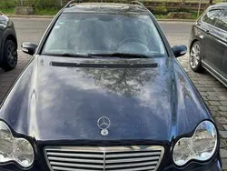 Blau Gebraucht 2005 Mercedes C180 Classic Kombi | 2.000 € (Superpreis)