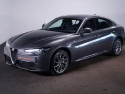 Grau Gebraucht 2023 Alfa Romeo Giulia Ti Limousine | 28.499 € (Guter Preis)
