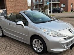Silber Gebraucht 2009 Peugeot 207 CC Sport Cabrio | 3.450 € (Fairer Preis)
