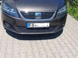 Beige Gebraucht 2019 Seat Alhambra Ecomotive Van / Kleinbus | 20.600 € (Superpreis)