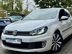 Weiß Gebraucht 2009 VW Golf VI Sound Coupé | 12.490 €