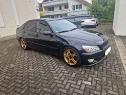 Gebraucht 2001 Lexus IS200 Sport Line Limousine | 11.400 €