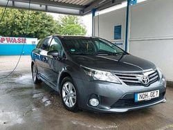 Grau Gebraucht 2012 Toyota Avensis T2 Kombi | 7.500 € (Fairer Preis)