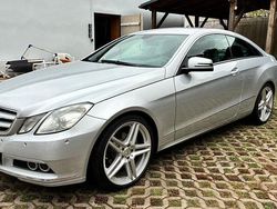 Silber Gebraucht 2010 Mercedes E250 Coupé | 11.849 € (Fairer Preis)