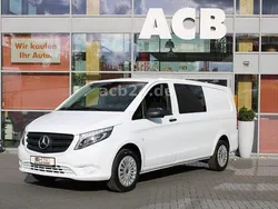 Weiß Gebraucht 2020 Mercedes Vito Van / Kleinbus | 29.900 € (Guter Preis)