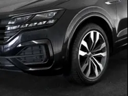Deep black perleffekt Gebraucht 2022 VW Touareg R-line SUV | 55.815 € (Fairer Preis)