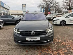 Grau Gebraucht 2021 VW Tiguan United SUV | 28.890 € (Guter Preis)