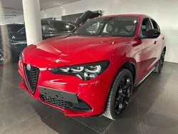 Rot Gebraucht 2023 Alfa Romeo Stelvio Competizione SUV | 43.900 € (Fairer Preis)