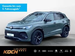 Cipressinogrün metallic Neu 2025 VW Tiguan R-line SUV | 58.800 €