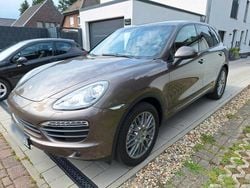 Braun Gebraucht 2011 Porsche Cayenne S SUV | 19.900 € (Fairer Preis)