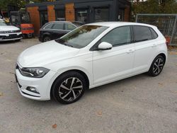 Weiß Gebraucht 2020 VW Polo Highline Limousine | 8.900 €