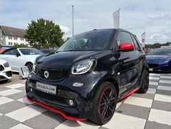 Nachtschwarz Gebraucht 2019 Smart ForTwo Cabrio Brabus Cabrio | 21.885 € (Etwas zu teuer)