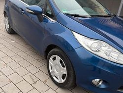 Blau Gebraucht 2009 Ford Fiesta Kleinwagen | 3.550 € (Guter Preis)