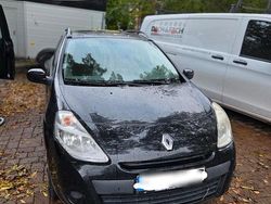 Schwarz Gebraucht 2012 Renault Clio GrandTour Kombi | 3.900 €