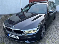 Sophistograu Gebraucht 2020 BMW 530 M Sport Kombi | 29.489 € (Guter Preis)