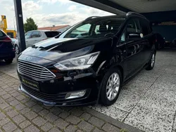 Schwarz Gebraucht 2016 Ford Grand C-Max Titanium Van / Kleinbus | 12.300 € (Fairer Preis)