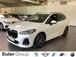 Weiss Gebraucht 2022 BMW 220 Active Tourer Performance Van / Kleinbus | 30.688 € (Fairer Preis)