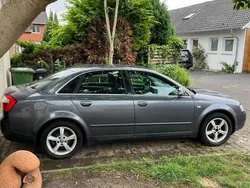 Grau Gebraucht 2004 Audi A4 Limousine | 1.600 € (Guter Preis)