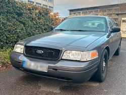 Grau Gebraucht 2010 Ford Crown Victoria Limousine | 14.900 €