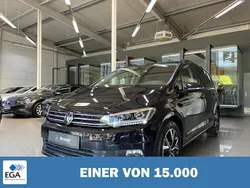 Schwarz metallic Gebraucht 2023 VW Touran Comfortline Van / Kleinbus | 34.580 € (Teuer)