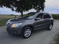 Grau Gebraucht 2010 VW Tiguan Trendline SUV | 10.000 € (Teuer)