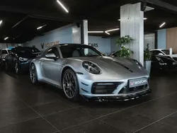 Silber Gebraucht 2020 Porsche 911 Carrera 4S | 143.990 €