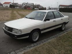 Permutteweiß metallic Gebraucht 1987 Audi 100 Limousine | 3.300 €