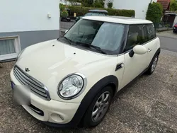 Beige Gebraucht 2013 Mini Cooper D Kleinwagen | 8.000 €