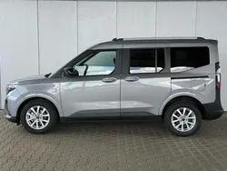 Solar silver metallic Gebraucht 2025 Ford Tourneo Courier Titanium Van / Kleinbus | 28.800 € (Fairer Preis)