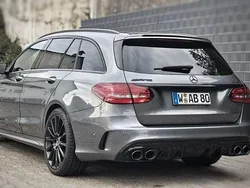Grau Gebraucht 2019 Mercedes C43 AMG AMG Kombi | 38.200 € (Fairer Preis)