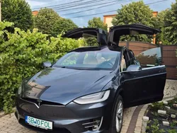 Grau Gebraucht 2020 Tesla Model X SUV | 49.700 € (Guter Preis)