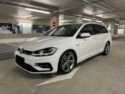 Weiß Gebraucht 2019 VW Golf VII Highline Kombi | 20.600 € (Etwas zu teuer)