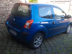 Blau Gebraucht 2008 Renault Twingo Kleinwagen | 1.500 €