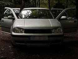 Silber Gebraucht 2002 VW Golf IV Kleinwagen | 1.800 € (Fairer Preis)