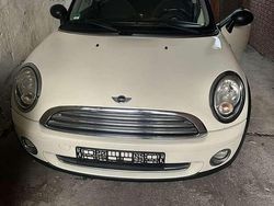 Weiß Gebraucht 2009 Mini ONE Kleinwagen | 5.200 € (Teuer)