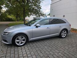 Grau Gebraucht 2018 Audi A4 Kombi | 17.800 € (Guter Preis)