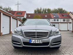 Grau Gebraucht 2010 Mercedes E350 Avantgarde Limousine | 13.500 € (Fairer Preis)