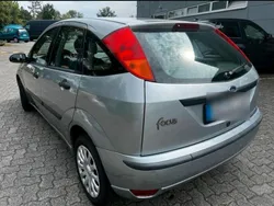 Silber Gebraucht 2004 Ford Focus Kleinwagen | 1.800 € (Fairer Preis)