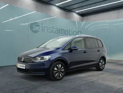 Blau Gebraucht 2024 VW Touran Move Van / Kleinbus | 33.749 € (Guter Preis)