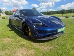Blau Gebraucht 2020 Porsche Taycan Turbo S Limousine | 63.500 €