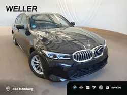 Black sapphire (schwarz) Gebraucht 2023 BMW 320 Comfort Edition Limousine | 40.565 € (Etwas zu teuer)