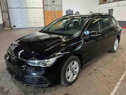 Schwarz Gebraucht 2023 VW Golf VIII Life Kombi | 20.430 € (Fairer Preis)