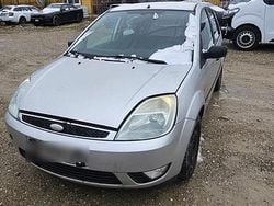 Silber Gebraucht 2003 Ford Fiesta Kleinwagen | 700 € (Guter Preis)