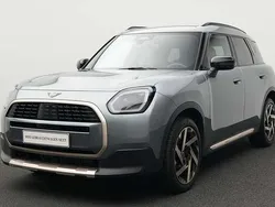 Grün Gebraucht 2024 Mini Countryman Favoured SUV | 38.205 € (Fairer Preis)