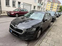 Schwarz Gebraucht 2021 Skoda Octavia Active Kombi | 20.250 € (Guter Preis)