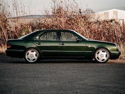 Grün Gebraucht 1999 Mercedes E430 AMG Limousine | 13.999 €