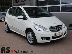 Weiß Gebraucht 2011 Mercedes A200 Limousine | 9.590 € (Teuer)