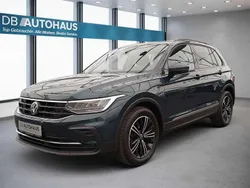 Blau Gebraucht 2023 VW Tiguan Life SUV | 29.890 € (Guter Preis)