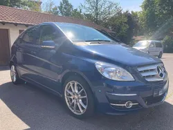 Blau Gebraucht 2009 Mercedes B180 Van / Kleinbus | 5.500 € (Fairer Preis)